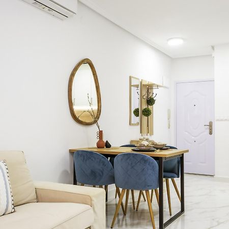 Apartamento Pink Azure Torrevieja Extérieur photo