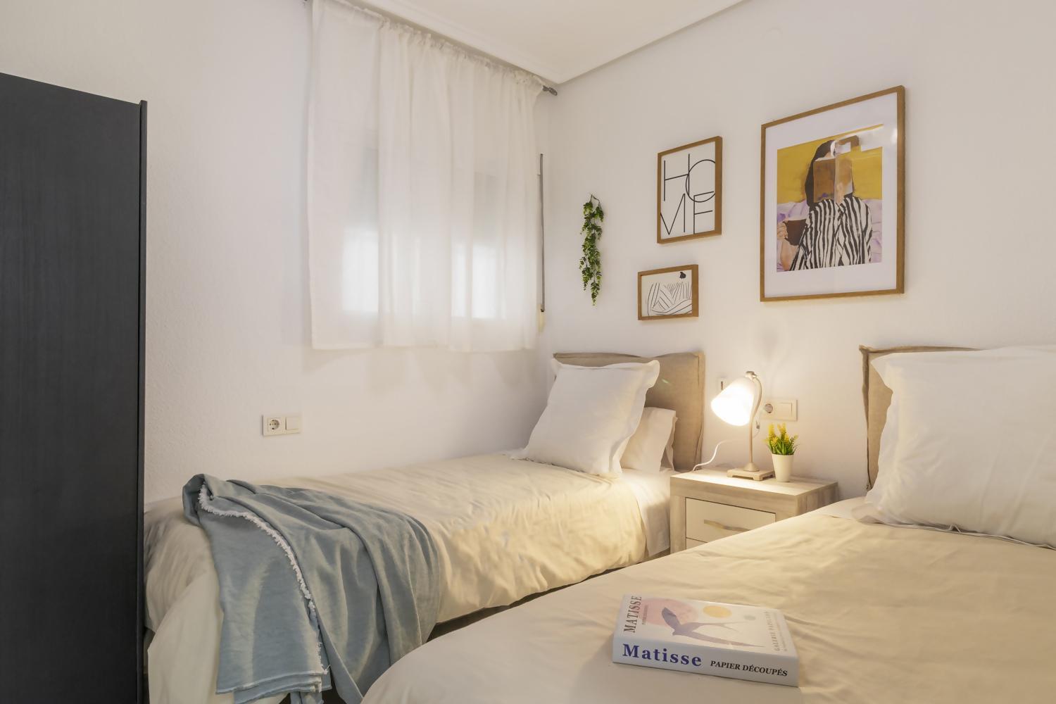 Apartamento Pink Azure Torrevieja Extérieur photo