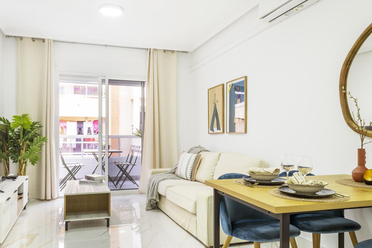 Apartamento Pink Azure Torrevieja Extérieur photo